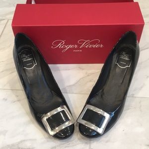 Roger Vivier black patent leather heels